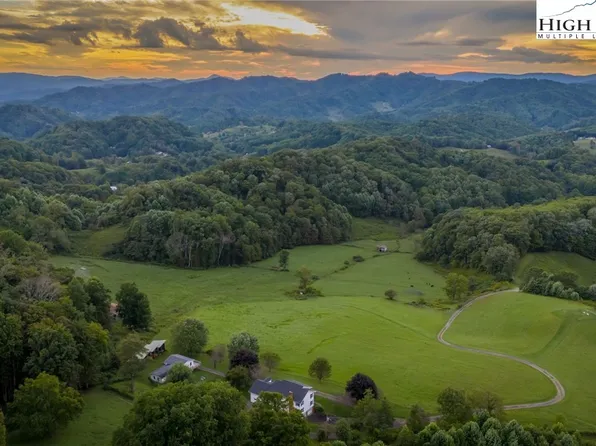 840 Ed Williams Road, Zionville, NC 28698