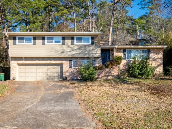 7102 Amherst Dr, Little Rock, AR 72205