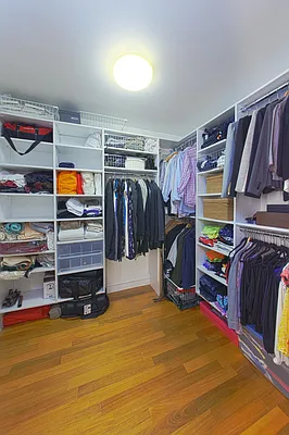 Sold by Space Marketing Shop | media 4