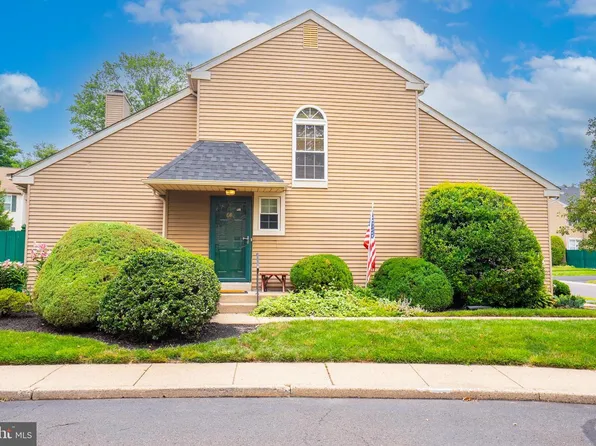 662 Tomlinson Ln, Yardley, PA 19067