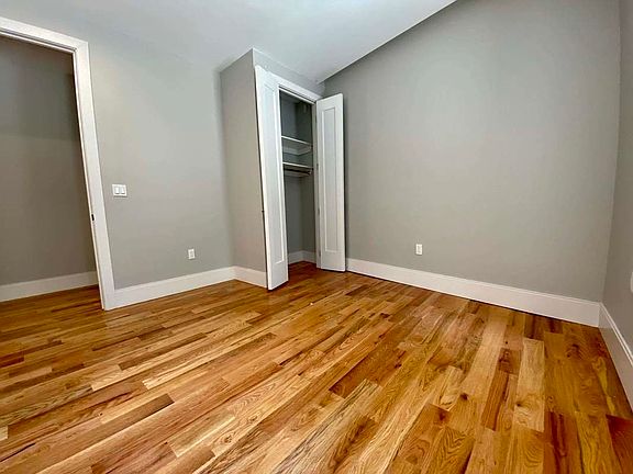 5th image of 245 Sullivan Pl APT A4