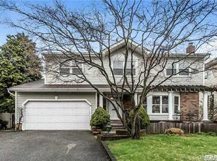 1777 Harvard Ave, Merrick, NY 11566