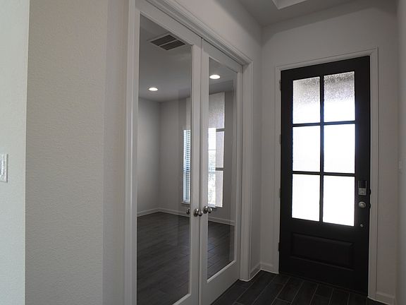 3rd image of 6104 Vestor Dr