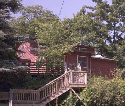 2nd image of 3332 Lakeshore Dr