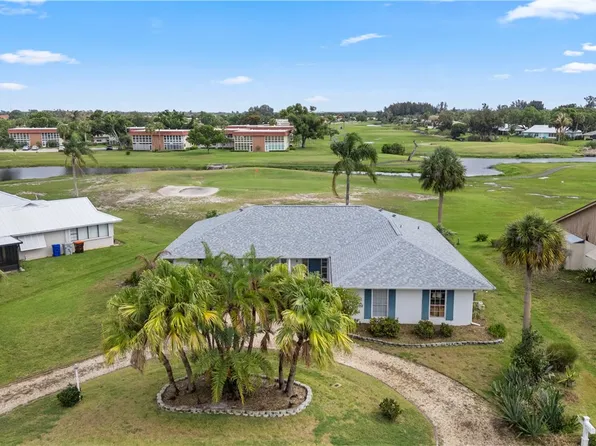 8 Forest Park Dr, Vero Beach, FL 32962