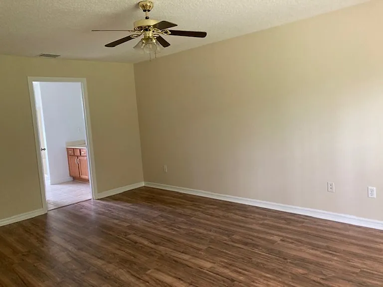 21 Bennett Ln — Photo 8