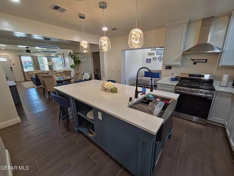 7321 Cuba Dr — Photo 9