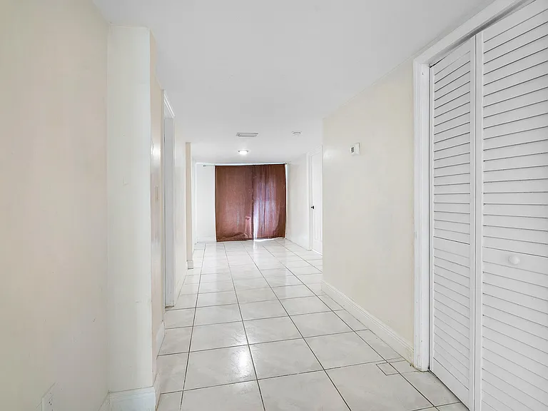 6130 Edwards Rd — Photo 7