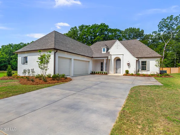 232 Parke Dr, Ridgeland, MS 39157