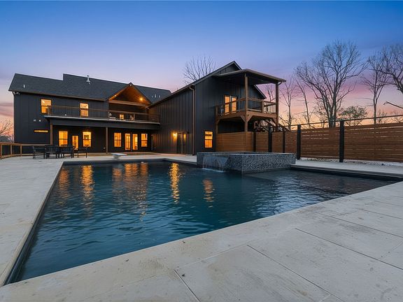 3rd image of 21665 Griggs Rd