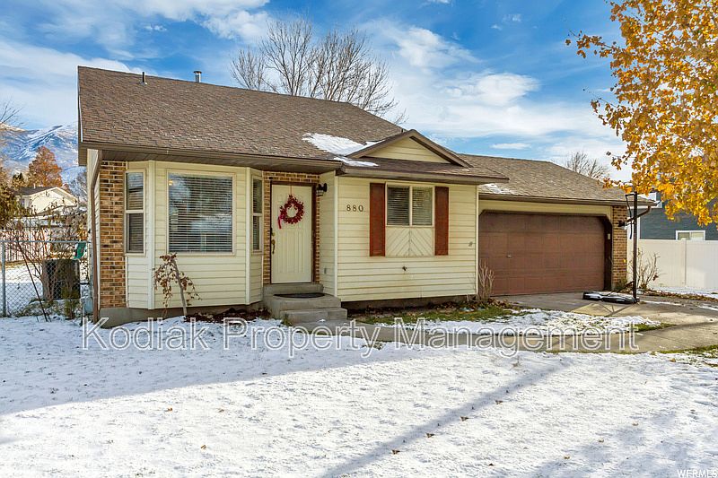 1st image of 880 N 340th St E