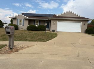 1003 Cyndy Ct, Champaign, IL 61821