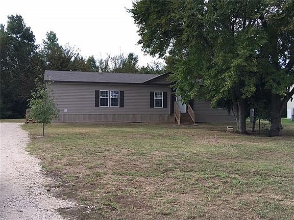 2nd image of 2512 Redwood Cir