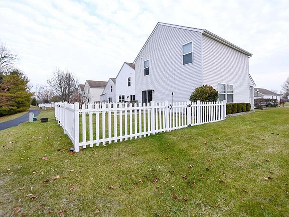4th image of 5848 Brinkwater Blvd