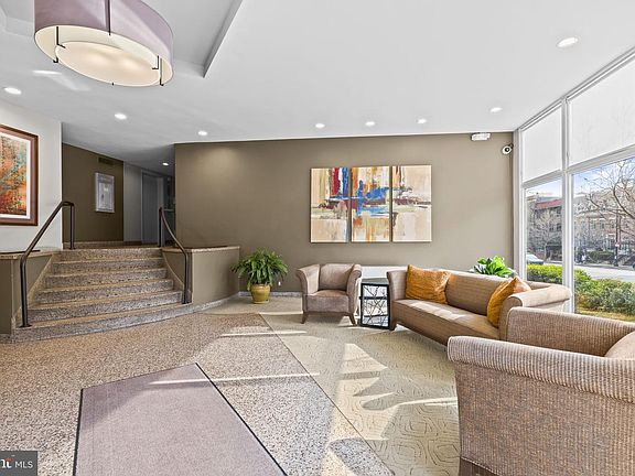 2nd image of 2829 Connecticut Ave NW APT 503