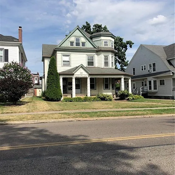 153 NW 3rd St #3 — Photo 15