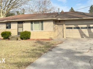 1574 Elizabeth Ln, Essexville, MI 48732
