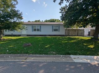 50 Periwinkle Cir, Belleville, IL 62220