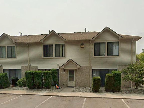 2nd image of 38579 Wellington Dr #39