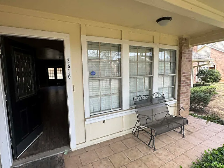 3610 Soft Wind Ct — Photo 2