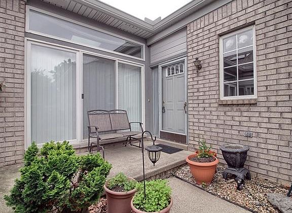 5th image of 48513 Hudson Bay Ct