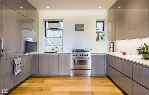 Rented by Brown Harris Stevens | media 4