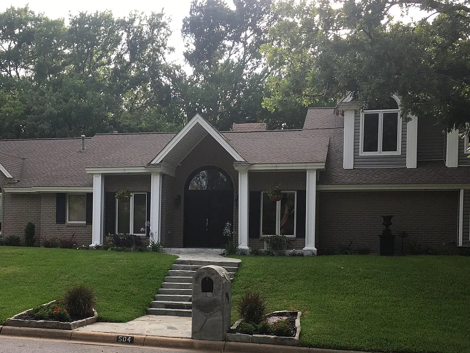 Front entrance of owner's floor. Not accessible to renters.