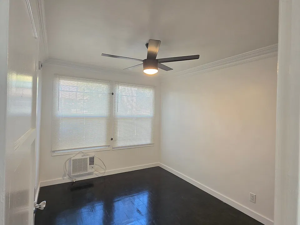 1645 N Vista St #2