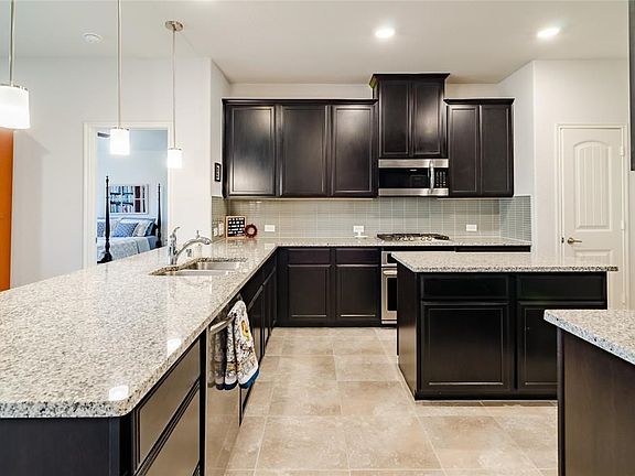 3rd image of 10208 Levelland Pl