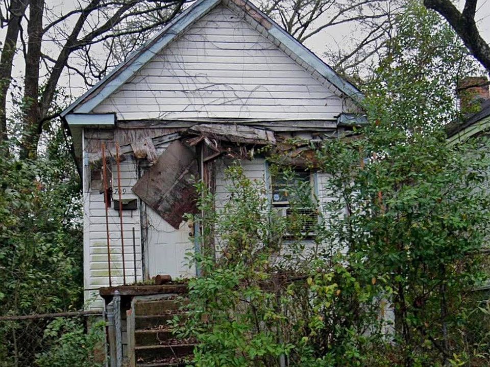 1st image of 1709 Craig St
