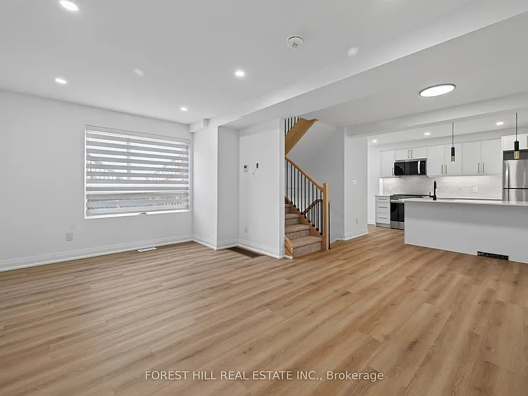 221 Churchill Ave #R — Photo 38