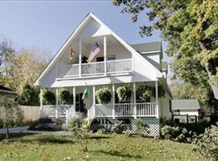 258 Bailey Ave, South Haven, MI 49090