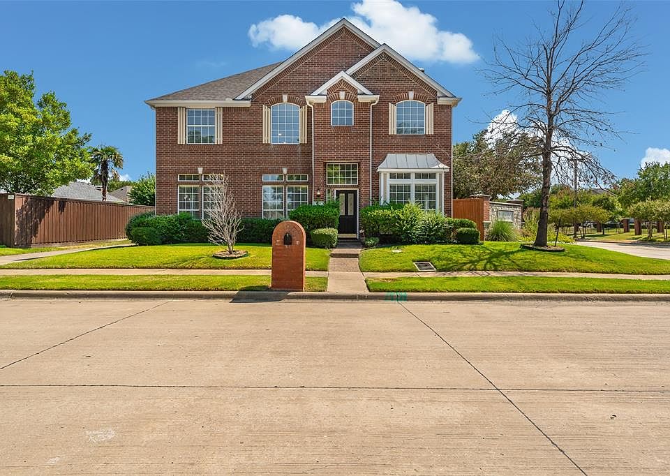 1st image of 117 Heatherstone Dr