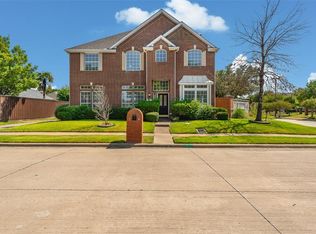 117 Heatherstone Dr, Irving, TX 75063