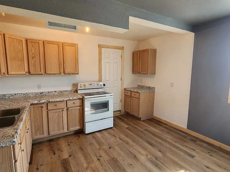 523 Main St #0 — Photo 2