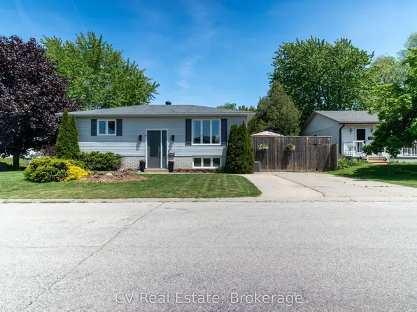 1 Birchwood Ct, Meaford, ON N4L 1T8