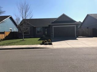 1079 SW Coral St, Junction City, OR 97448