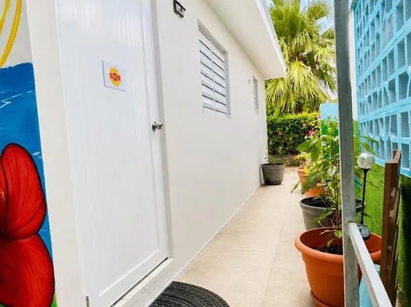 Cii Via 18 APT 2, Carolina, PR 00983