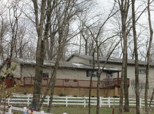 5290 Hunt Rd, Burlington, IA 52601