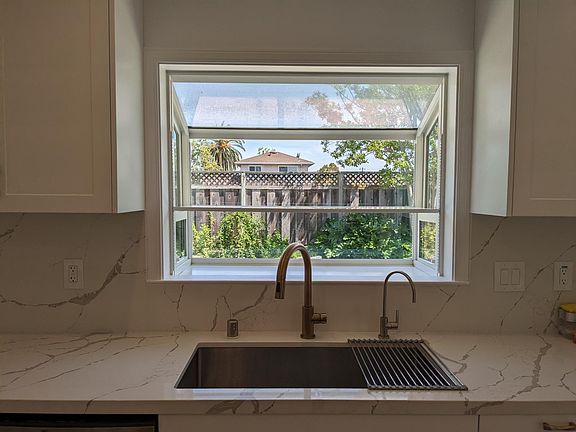 3rd image of 1350 Egret Dr