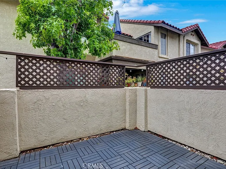 26191 Sanz #D — Photo 29