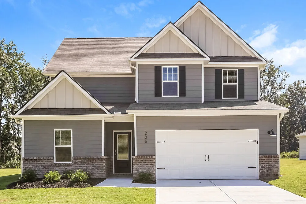 4 bed, 2.5 bath, 2231 sqft, $2,205 — Photo 1