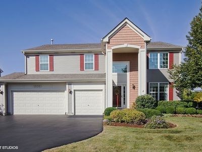 1030 Barnhill Dr, Mundelein, IL, 60060