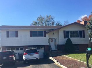 2209 Sutton Dr, Stroudsburg, PA 18360