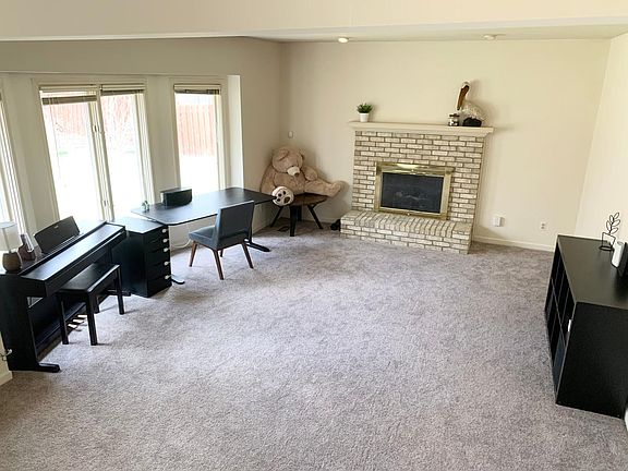 5th image of 46418 Cider Mill Dr