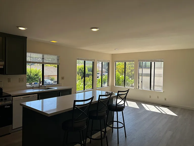 32 Shannon Ct — Photo 4