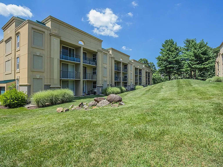 Stuart Woods Apartments — Photo 6