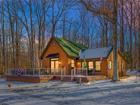 94 Cooke Ln, Bumpass, VA 23024