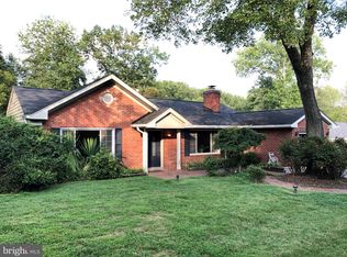 3600 Embassy Ln, Fairfax, VA 22030