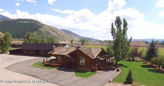 3rd image of 82423 Highway 89